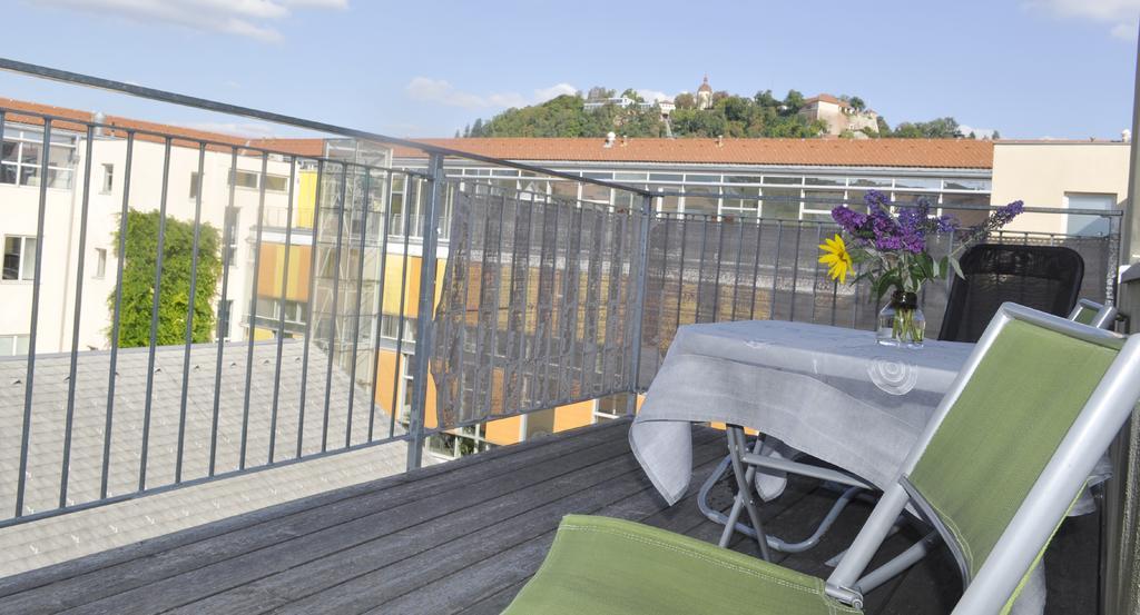 Apartment Mit Grossem Balkon Graz Extérieur photo